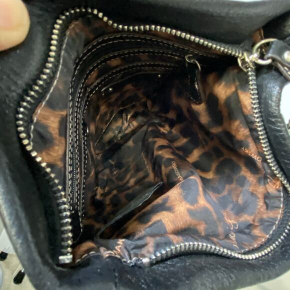 B Makowsky Black Leather Crossbody Silver Tone Hardware - Picture 5 of 10